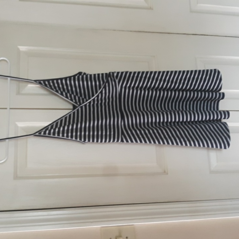 Rue21 summer dress size large navy and white stretchy